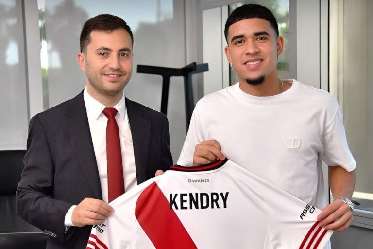 Kendry Páez River Plate future