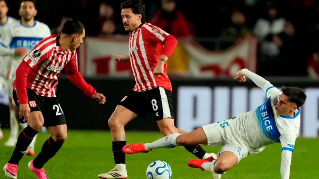 Estudiantes vs Universidad Católica